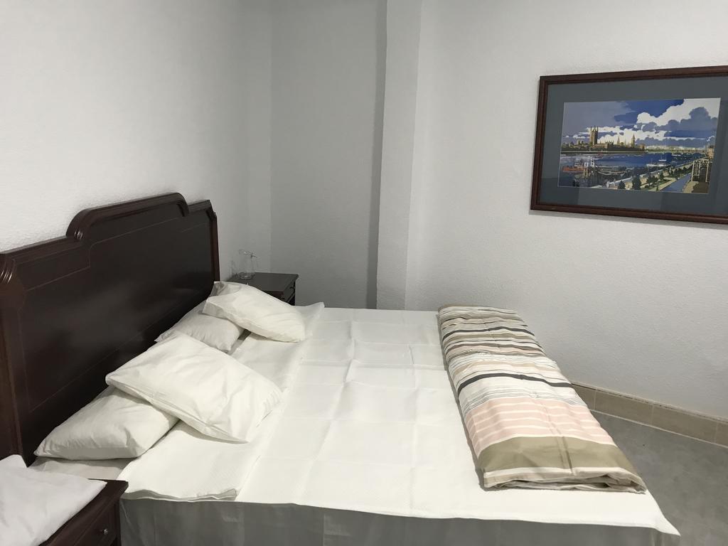 Hostal Lavapies Madrid Eksteriør billede