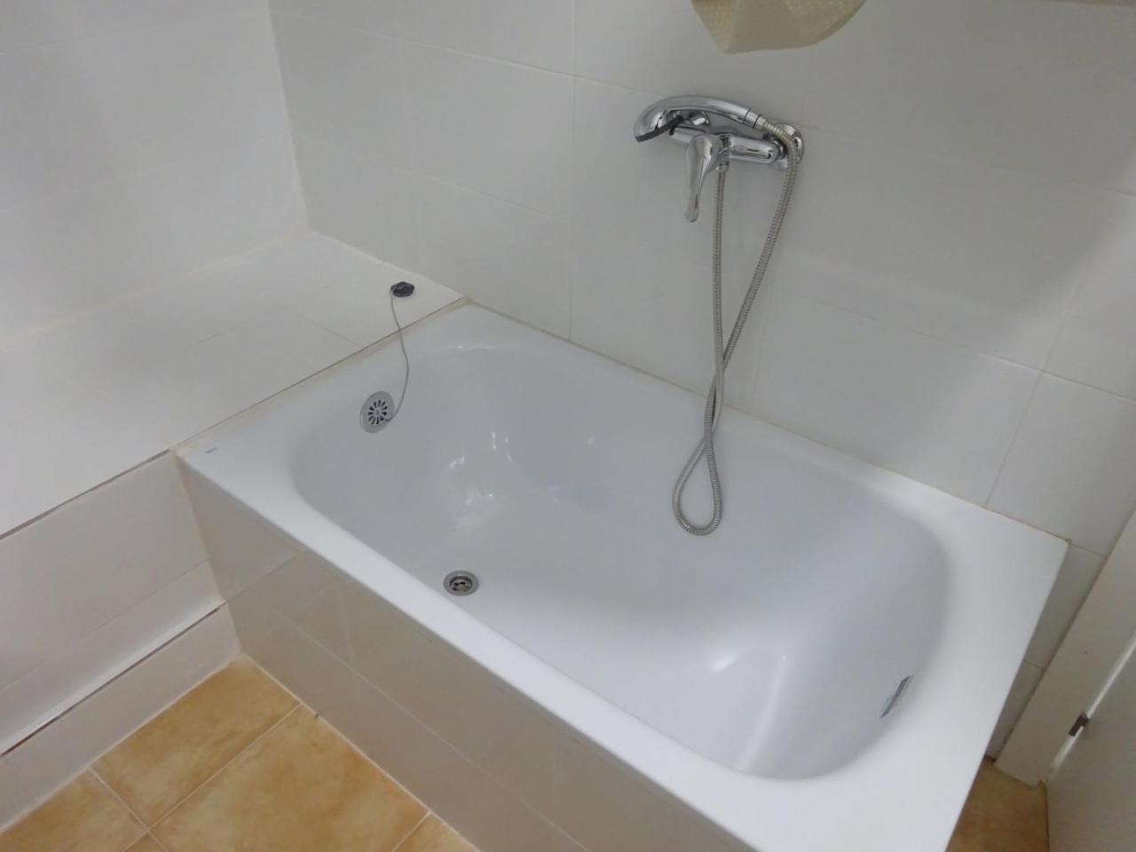 Hostal Lavapies Madrid Eksteriør billede